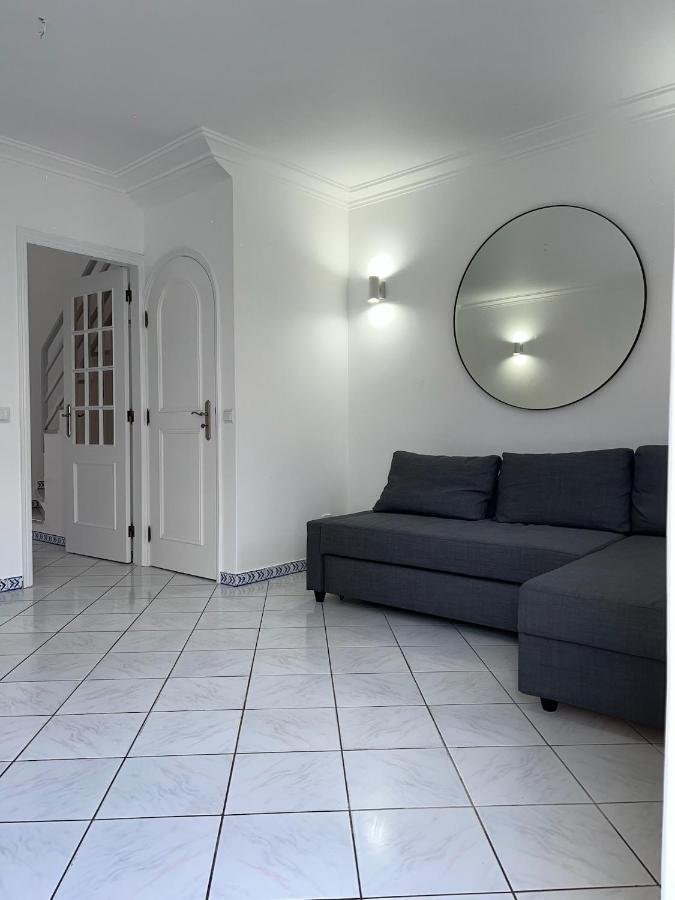 Relaxing 2 Bedroom House 5 Minutes Away From Vilamoura Marina Quarteira Eksteriør billede