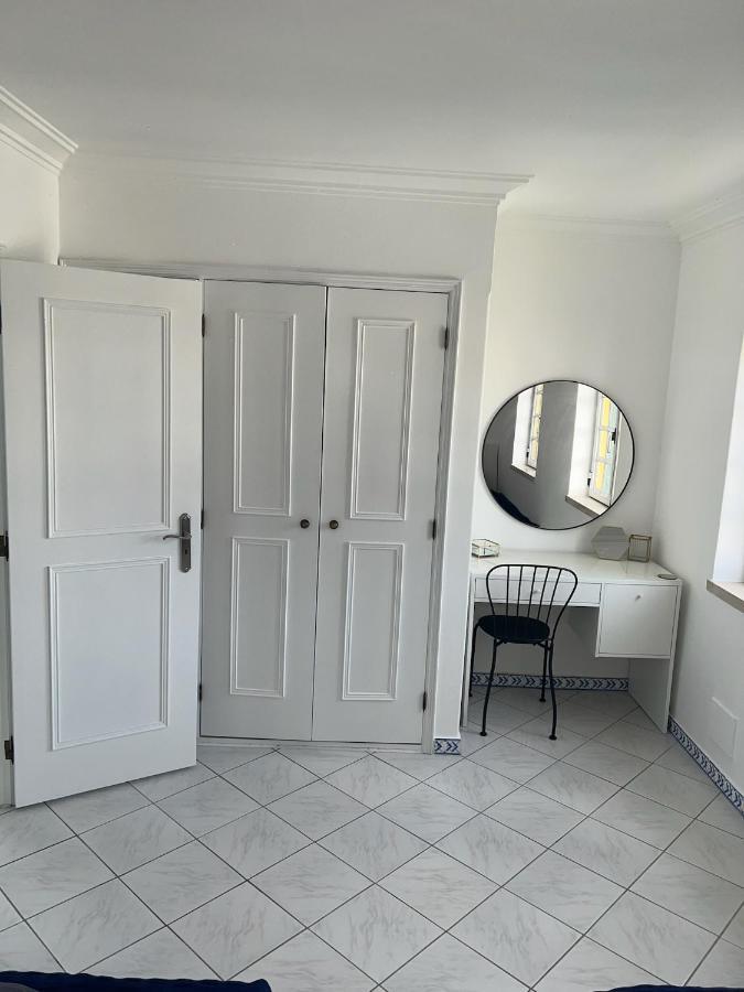 Relaxing 2 Bedroom House 5 Minutes Away From Vilamoura Marina Quarteira Eksteriør billede