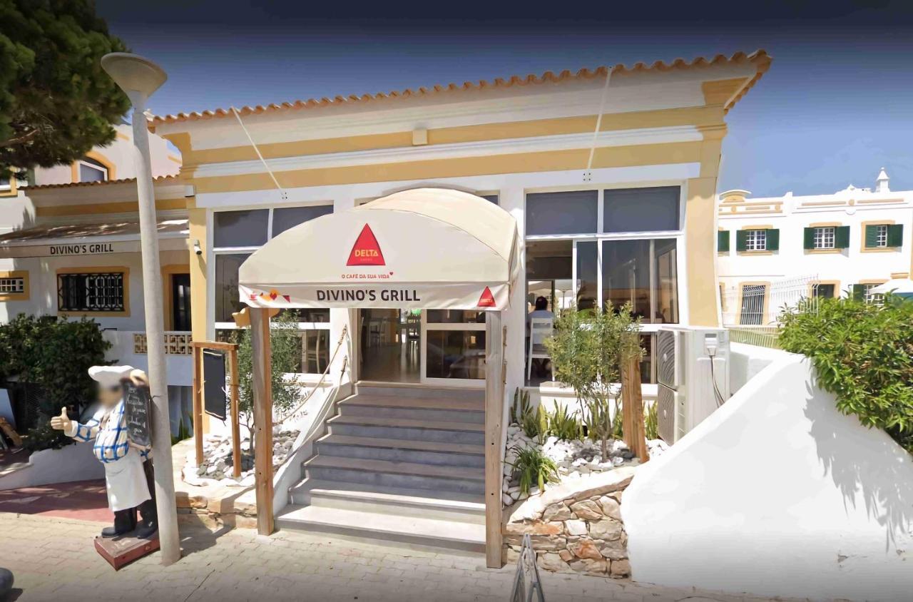 Relaxing 2 Bedroom House 5 Minutes Away From Vilamoura Marina Quarteira Eksteriør billede